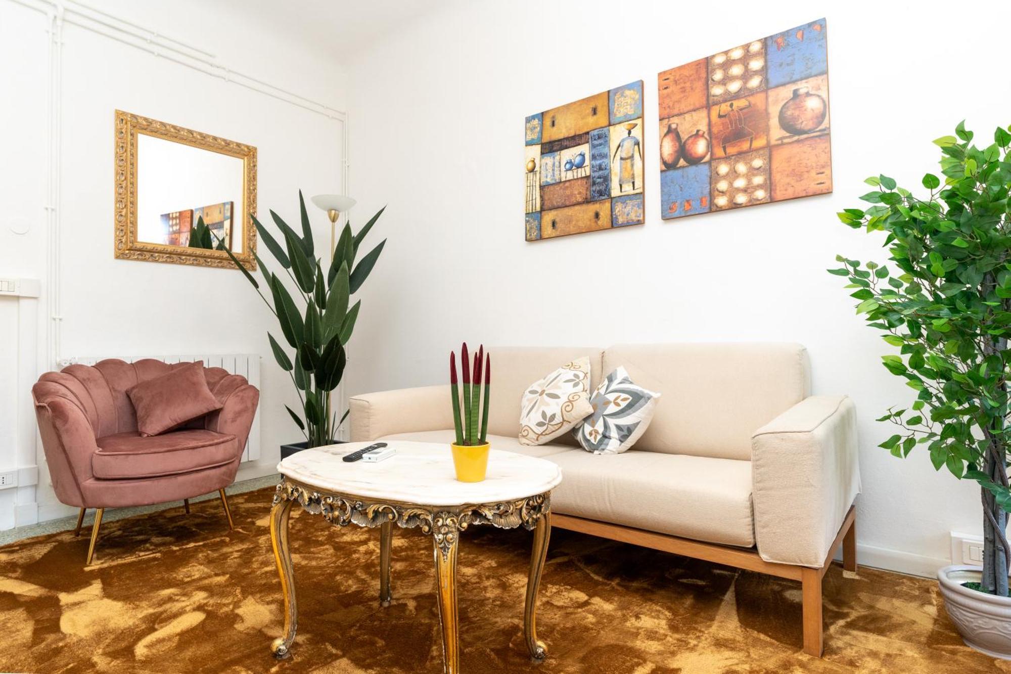 Historic Apt In The Center Of Lucca With Balcony Apartment Exterior photo